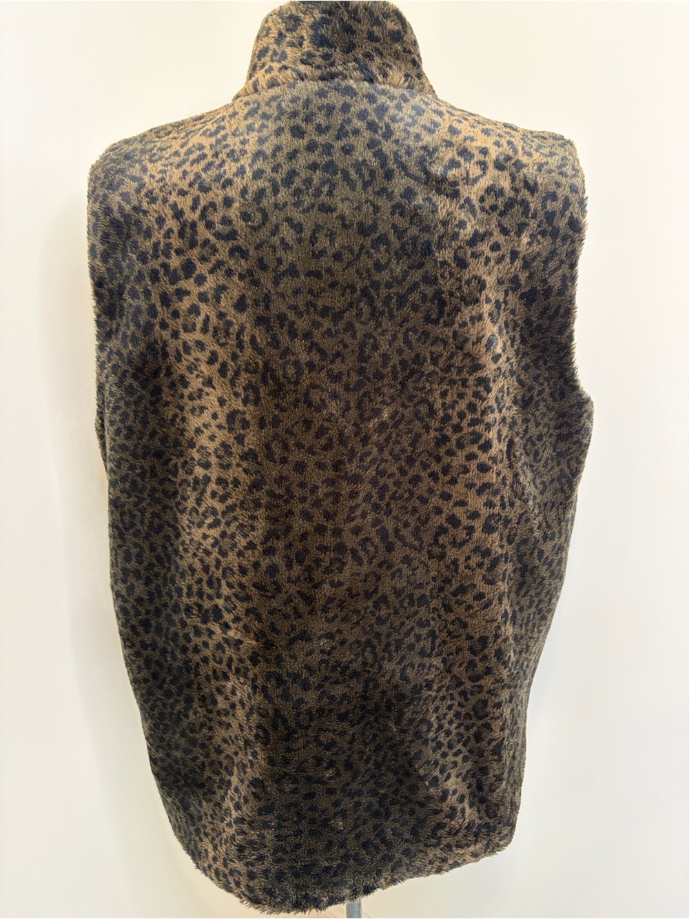 🇨🇦JEAN WORKS & COMPANY Vintage Faux Fur Leopard Print Vest - SIZE LARGE - Picture 3 of 10